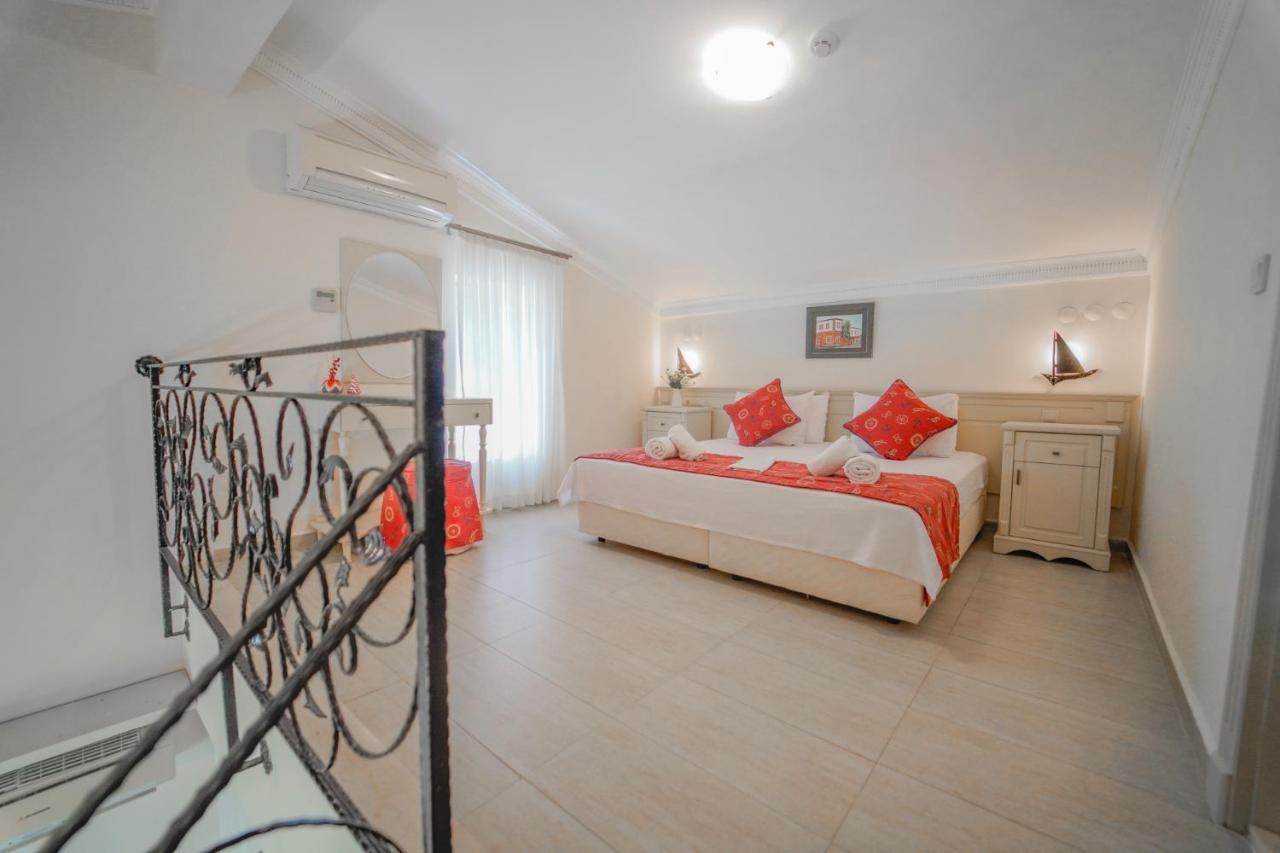 Alacati Marina Palace מראה חיצוני תמונה